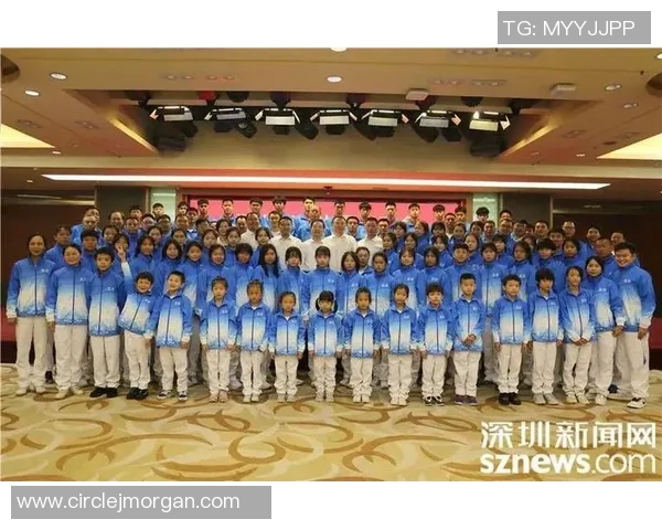 深圳青年人足球俱乐部隆重举行2026新赛季出征仪式展现青春活力与拼搏精神